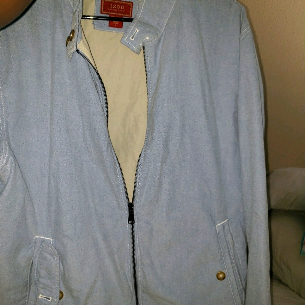 Izod lightweight..jacket..with lining..worn 3 time